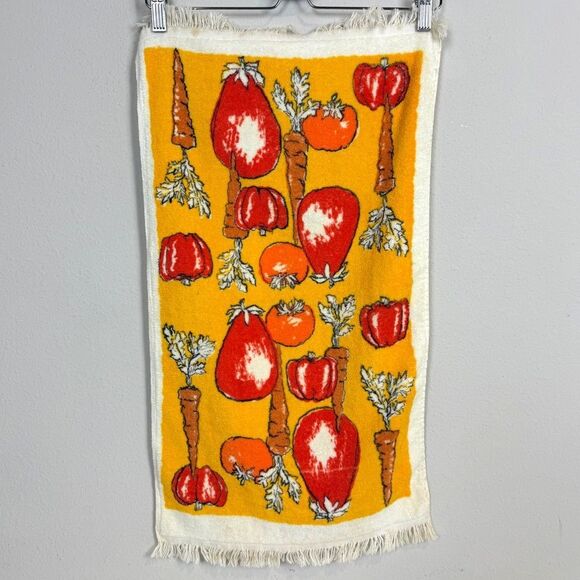 Vintage Yellow Kitchen Vegetables Towel 70s - Picture 1 of 7